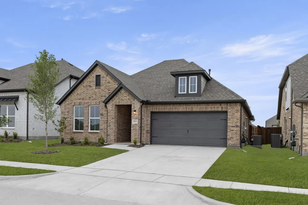 1811 Gleasondale Drive Forney, TX 75126
