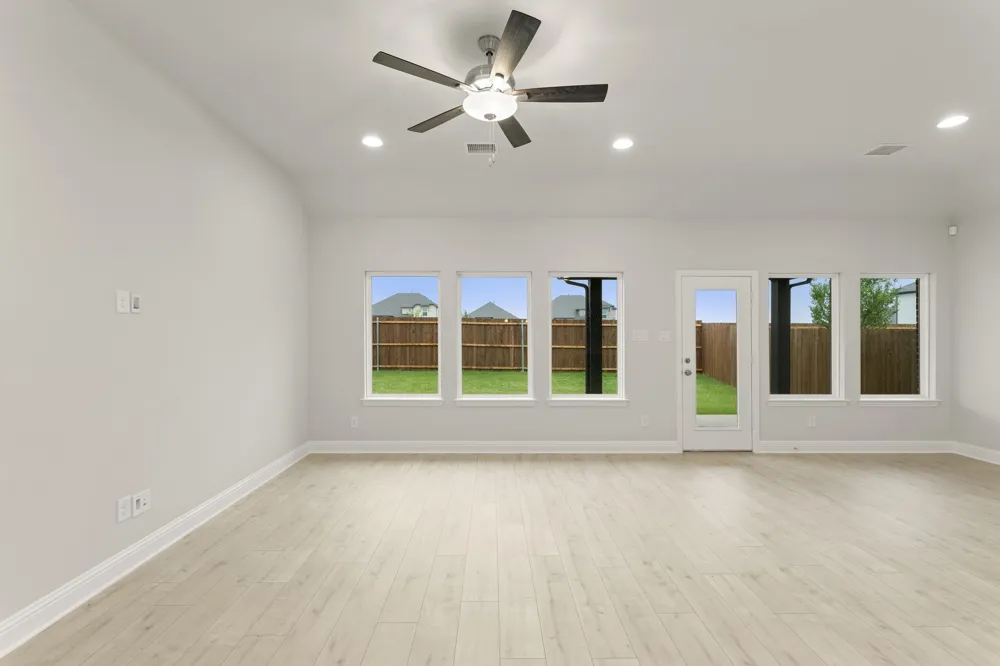1811 Gleasondale Drive Forney, TX 75126