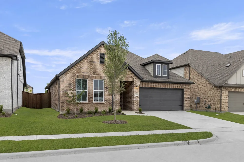 1811 Gleasondale Drive Forney, TX 75126
