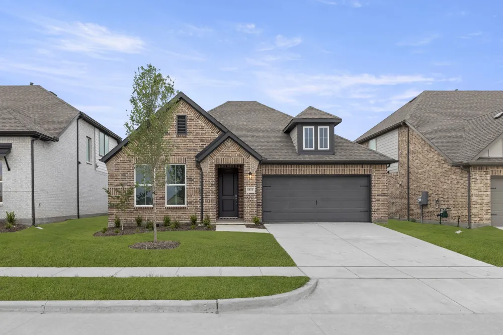 1811 Gleasondale Drive Forney, TX 75126