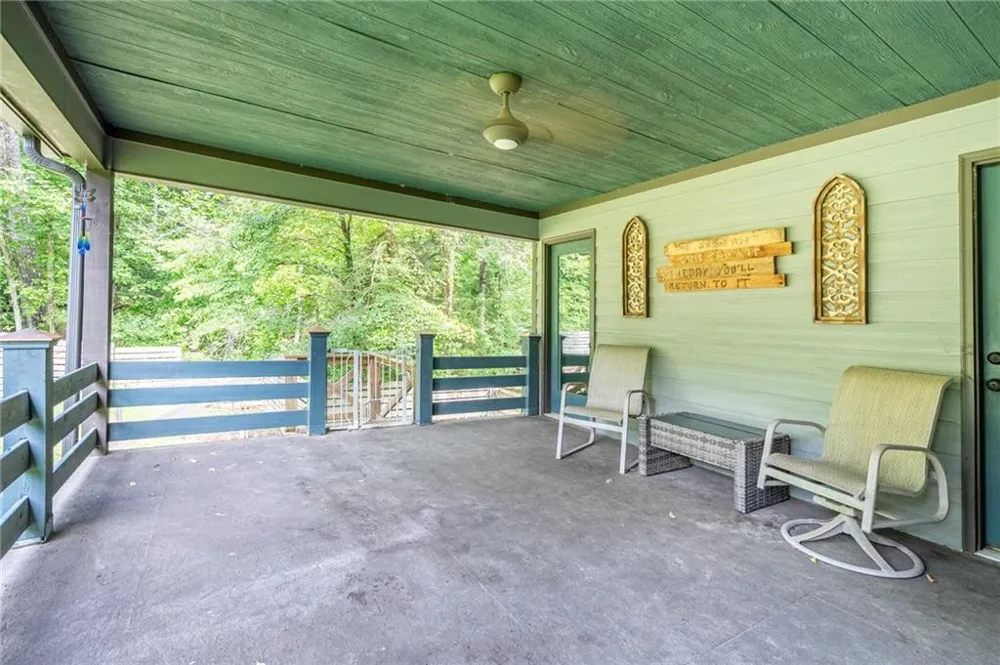 400 Race Horse Drive Summerville, GA 30747