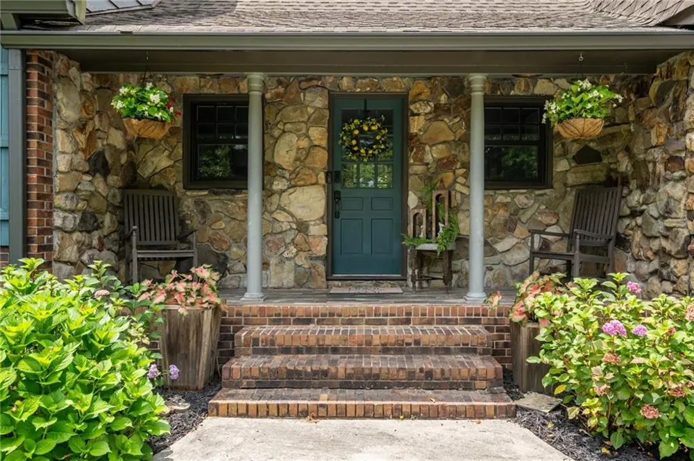 400 Race Horse Drive Summerville, GA 30747