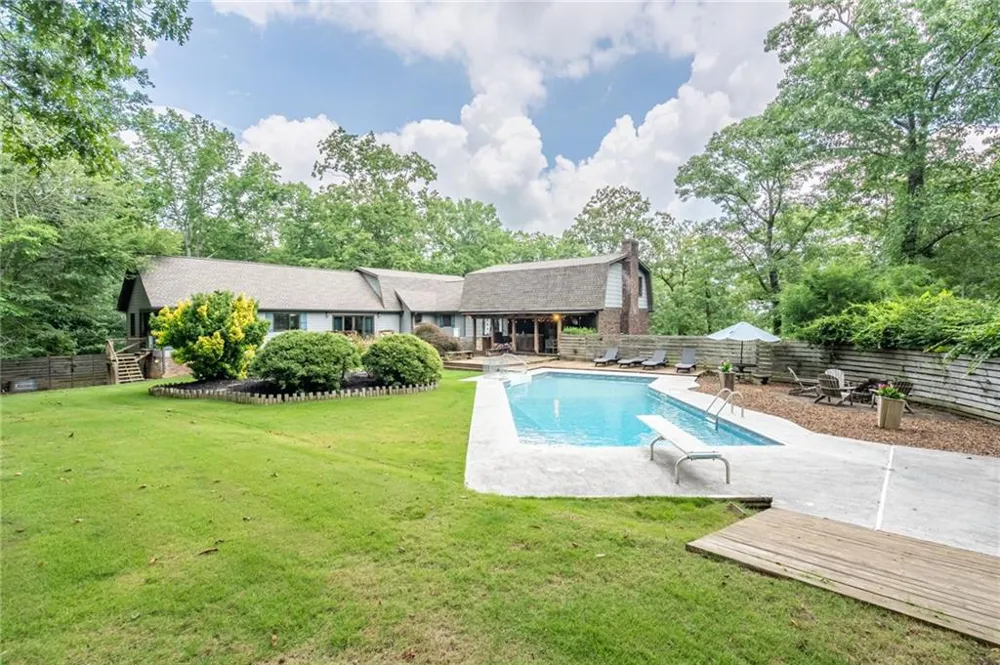 400 Race Horse Drive Summerville, GA 30747