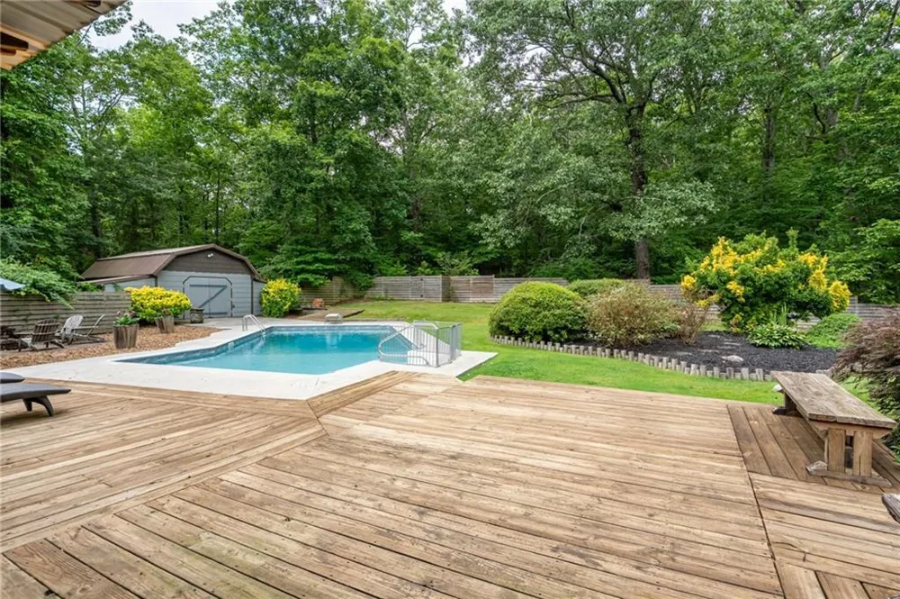 400 Race Horse Drive Summerville, GA 30747