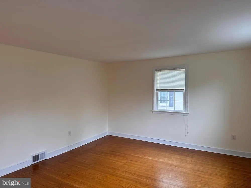 8 ARTHUR ROAD Bryn Mawr, PA 19010
