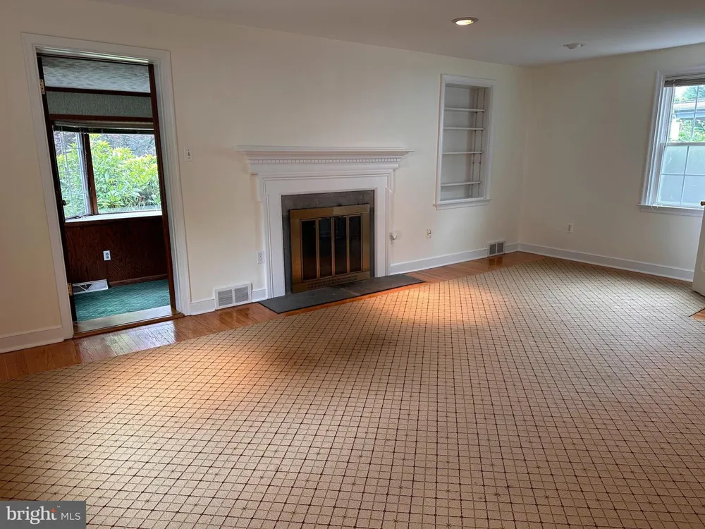 8 ARTHUR ROAD Bryn Mawr, PA 19010