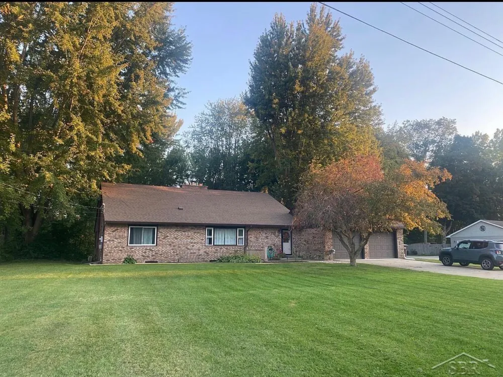 1864 E Chippewa River Road Homer Township, MI 48640