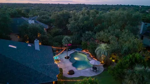 17213 Crescent Heights Trail