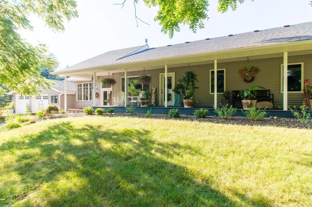 12480 212th Avenue NE New London, MN 56273