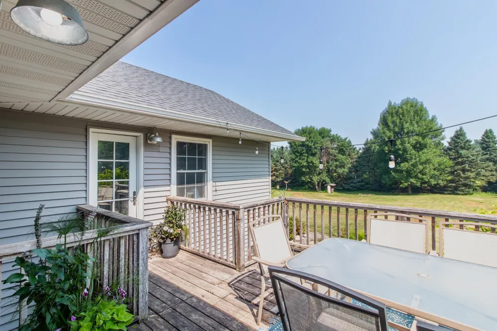 12480 212th Avenue NE New London, MN 56273