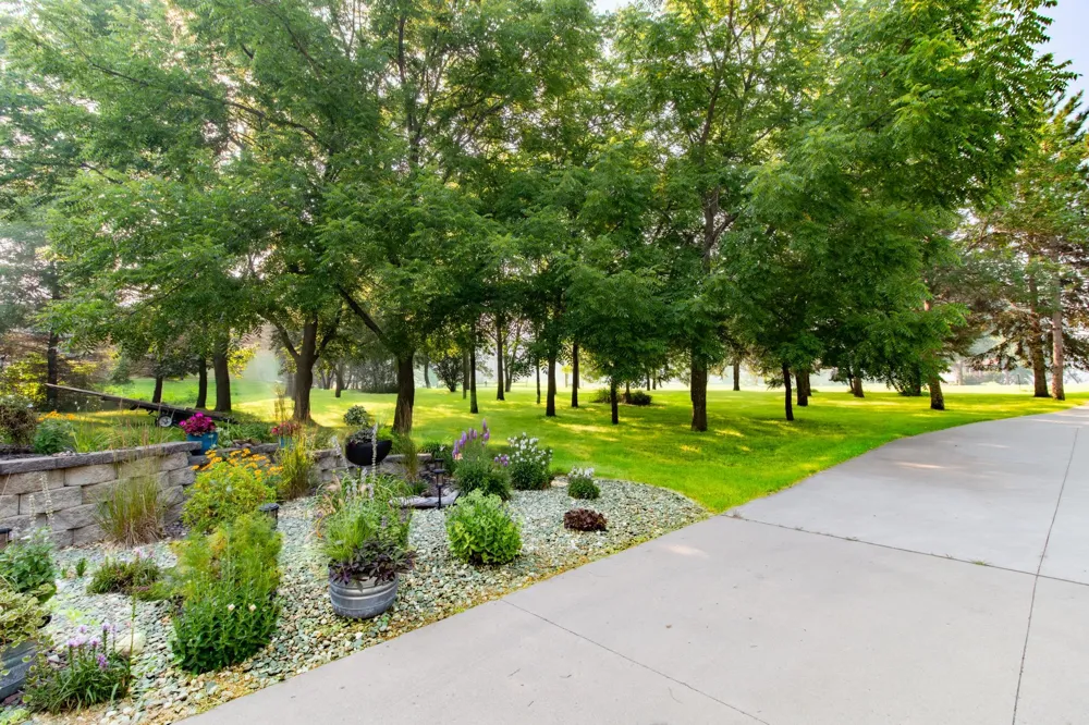 12480 212th Avenue NE New London, MN 56273