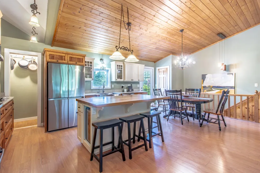 12480 212th Avenue NE New London, MN 56273