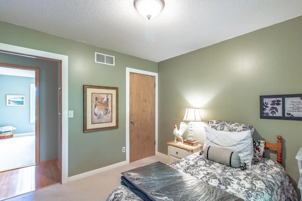 12480 212th Avenue NE New London, MN 56273