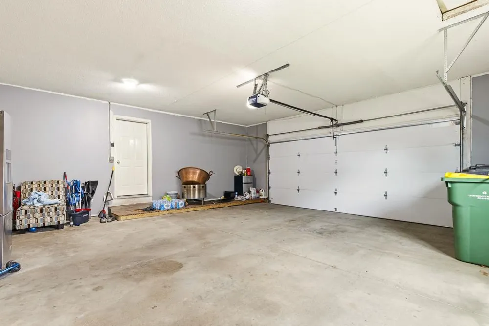 202 Rainbow Drive Marshall, MN 56258