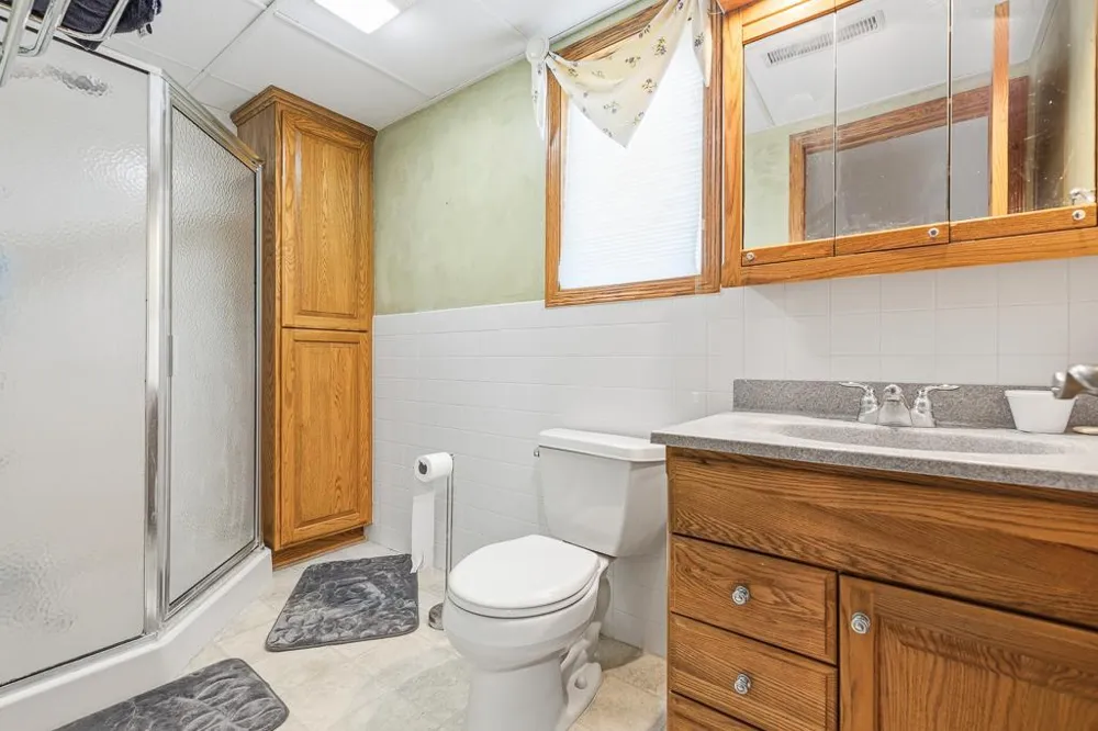 202 Rainbow Drive Marshall, MN 56258