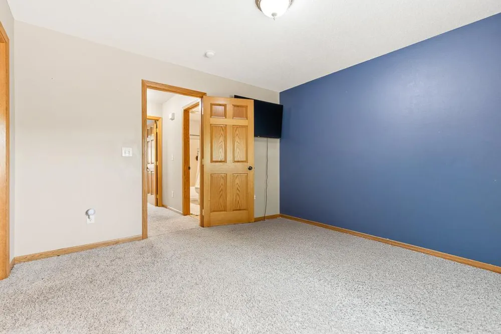 202 Rainbow Drive Marshall, MN 56258