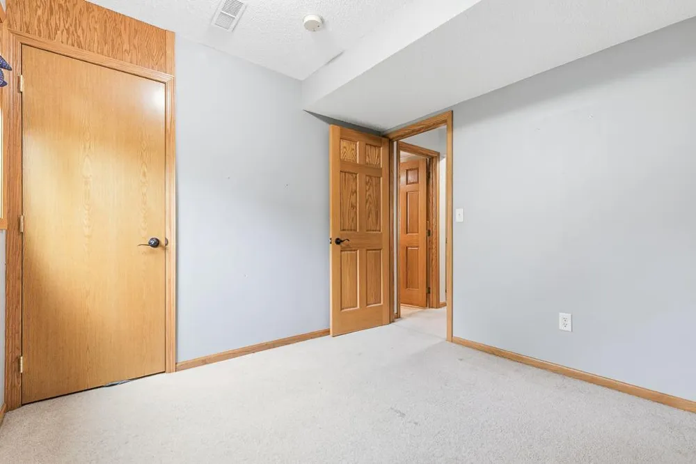 202 Rainbow Drive Marshall, MN 56258