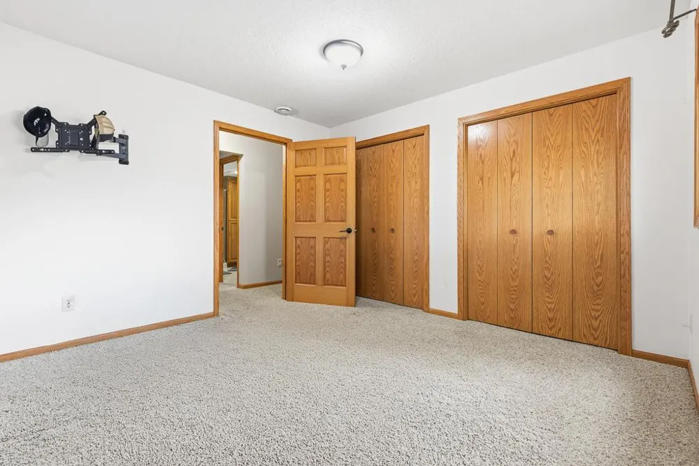 202 Rainbow Drive Marshall, MN 56258