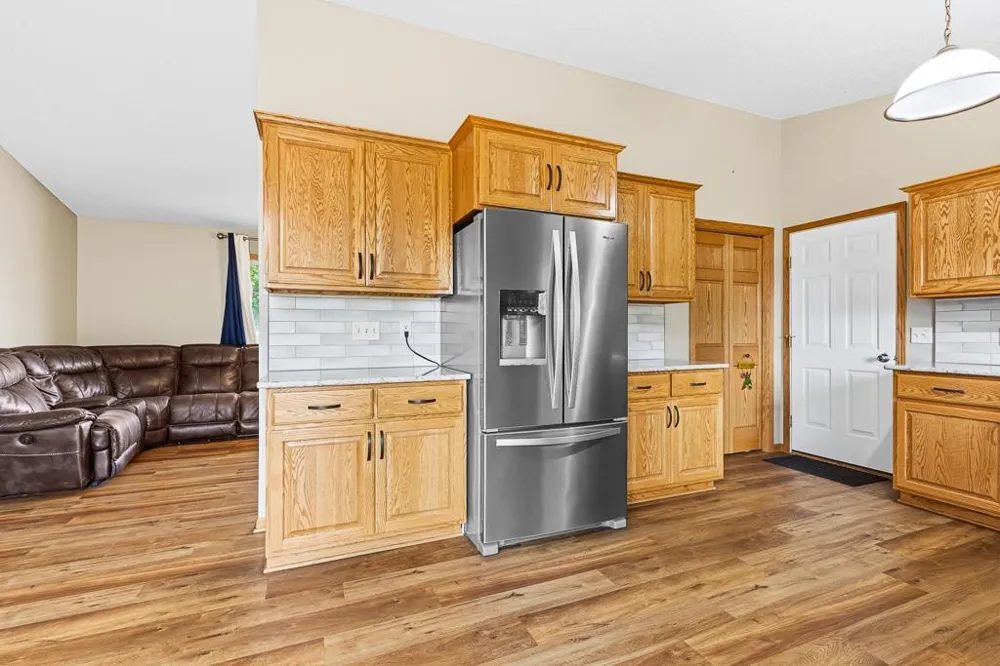202 Rainbow Drive Marshall, MN 56258