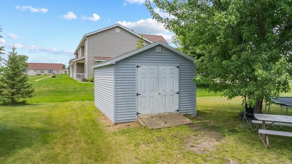 202 Rainbow Drive Marshall, MN 56258