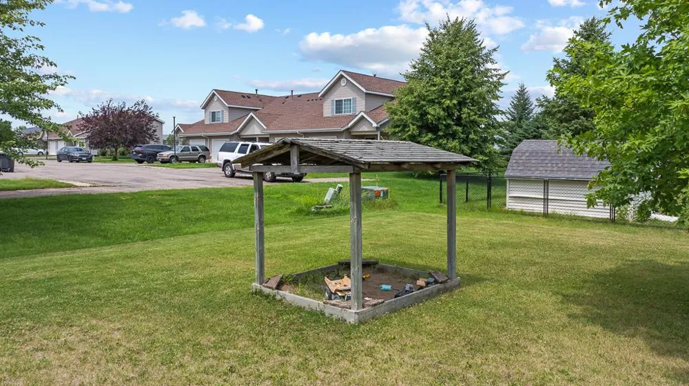 202 Rainbow Drive Marshall, MN 56258