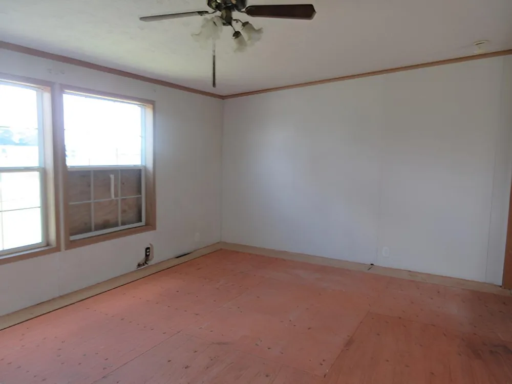 106 Brisbane Lane Emerado, ND 58228