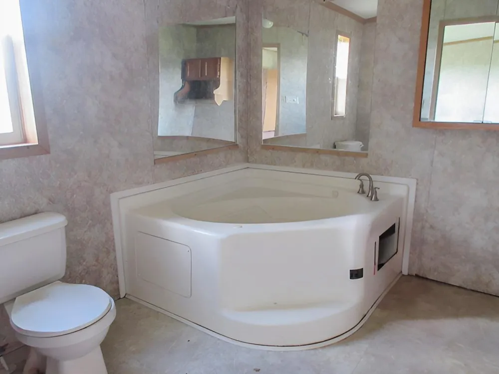 106 Brisbane Lane Emerado, ND 58228