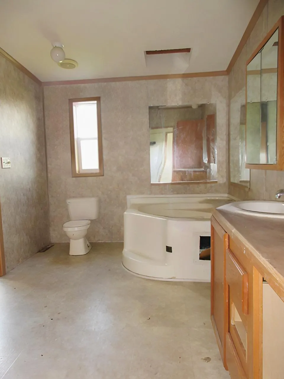 106 Brisbane Lane Emerado, ND 58228