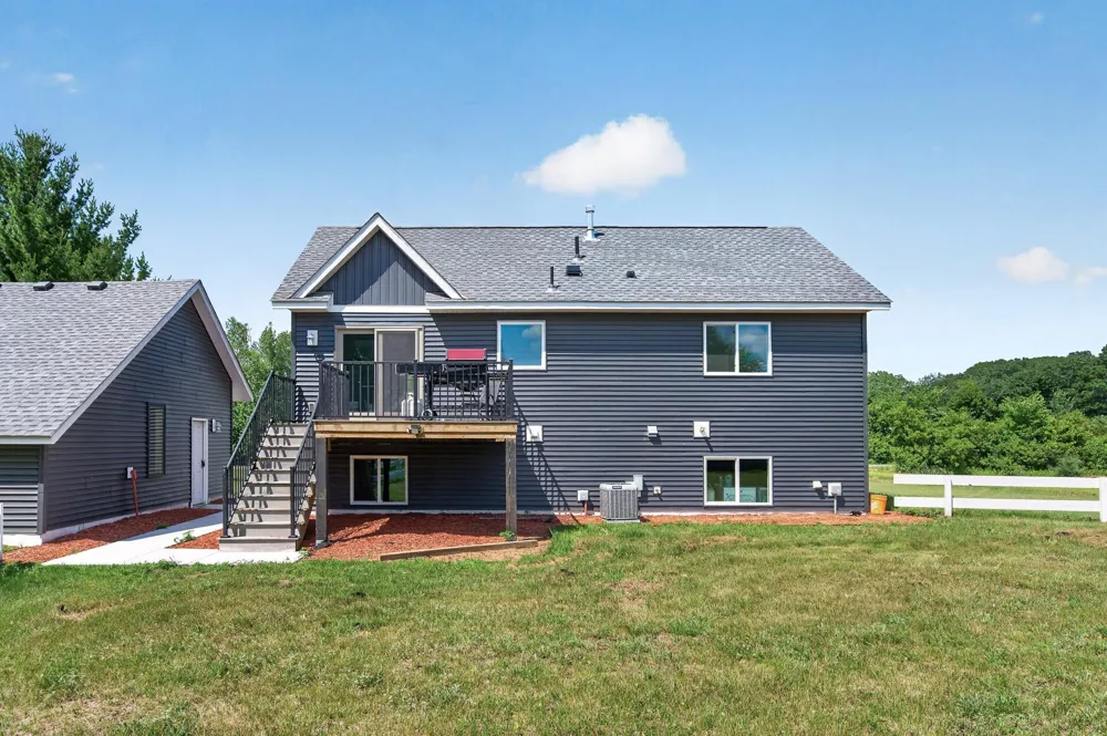 4430 214th Avenue NW Oak Grove, MN 55303