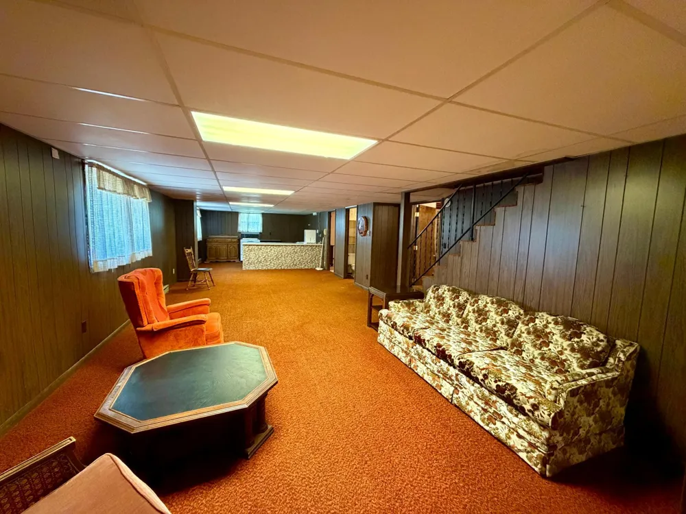1111 Elm Cove Luverne, MN 56156