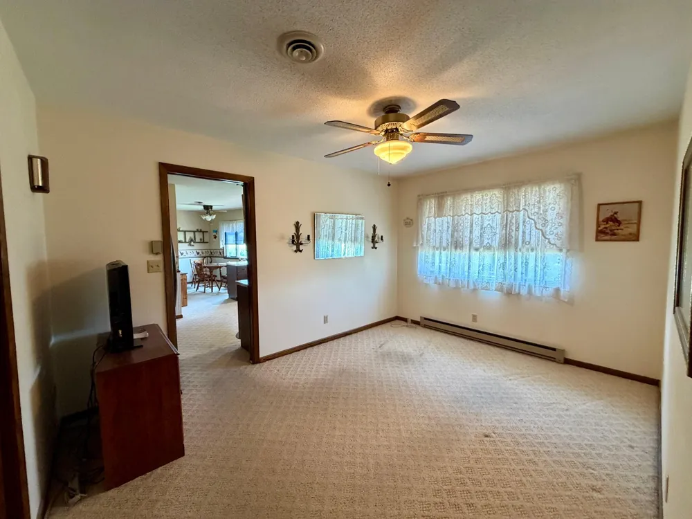 1111 Elm Cove Luverne, MN 56156