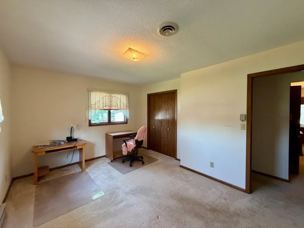 1111 Elm Cove Luverne, MN 56156