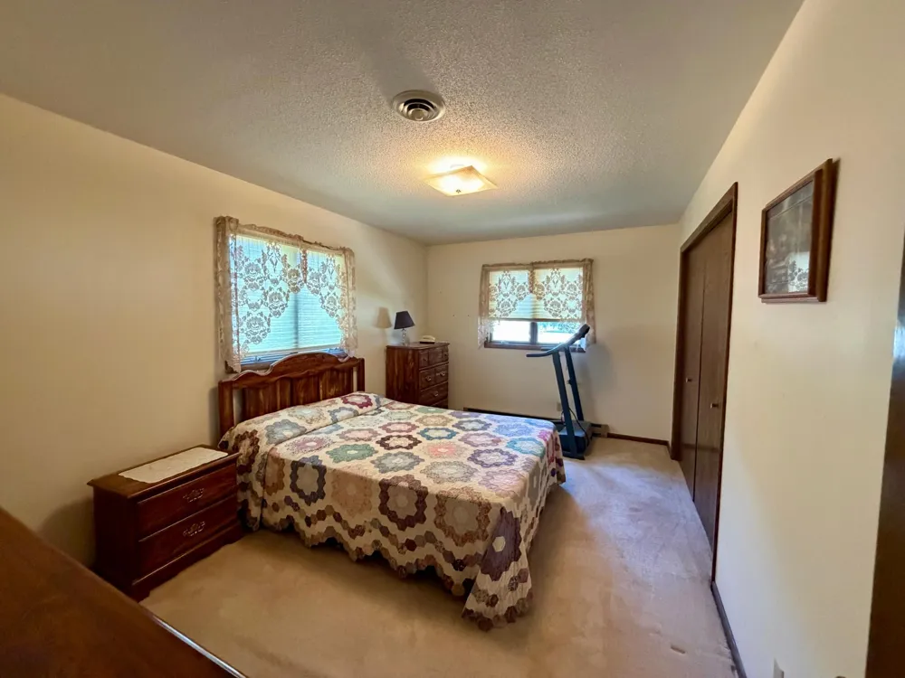 1111 Elm Cove Luverne, MN 56156