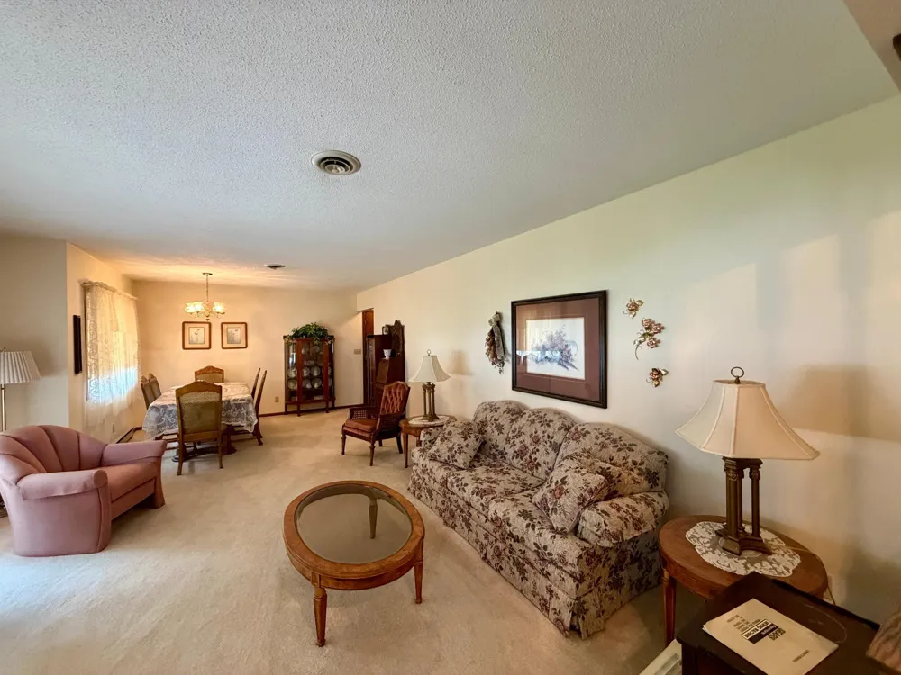 1111 Elm Cove Luverne, MN 56156