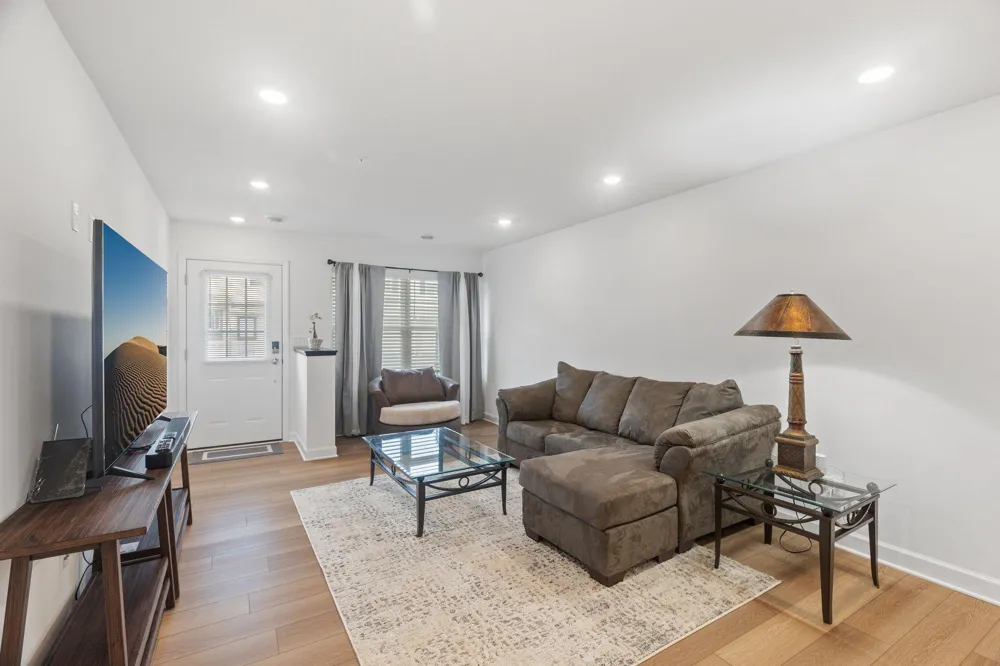 3040 Cedar Street Little Canada, MN 55117