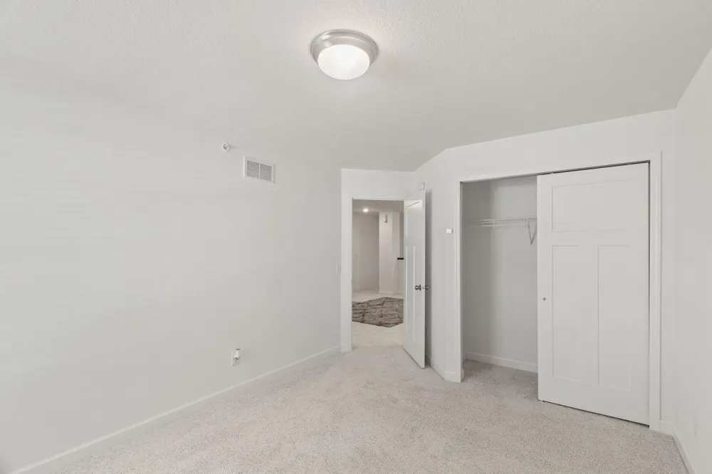 3040 Cedar Street Little Canada, MN 55117