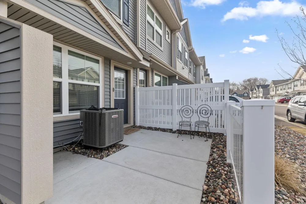 3040 Cedar Street Little Canada, MN 55117