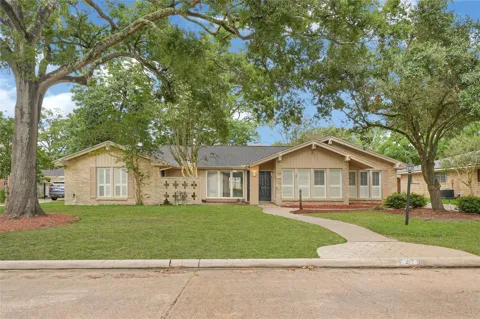 1418 Pirates Cove