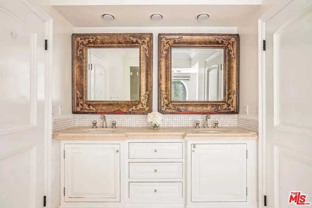 10914 Bellagio Road Los Angeles, CA 90077