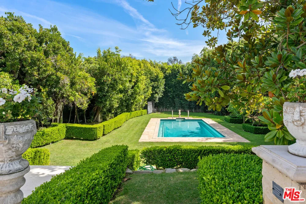 10914 Bellagio Road Los Angeles, CA 90077