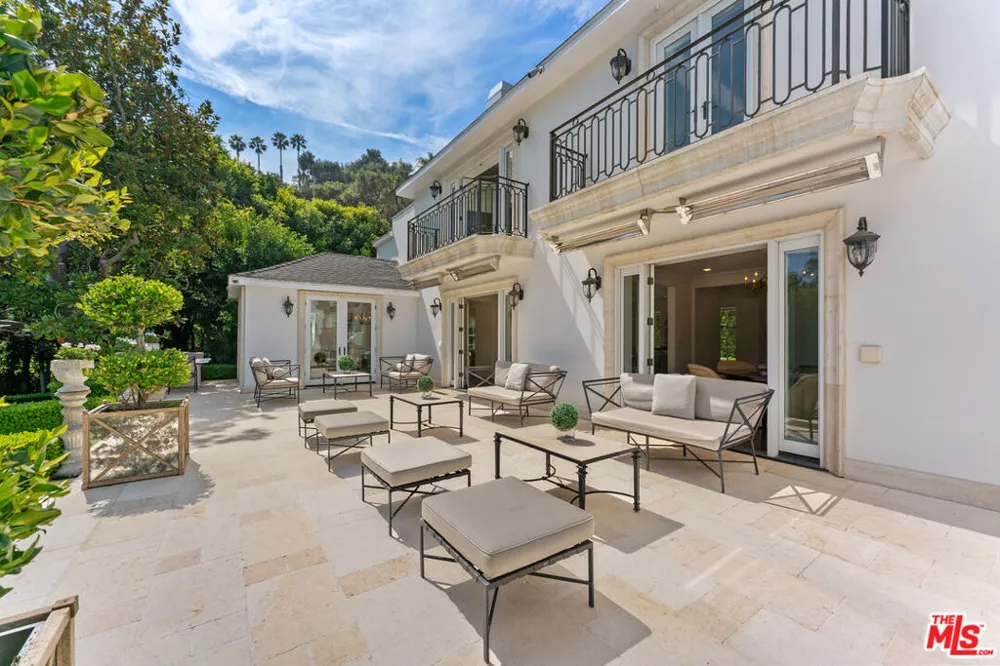 10914 Bellagio Road Los Angeles, CA 90077
