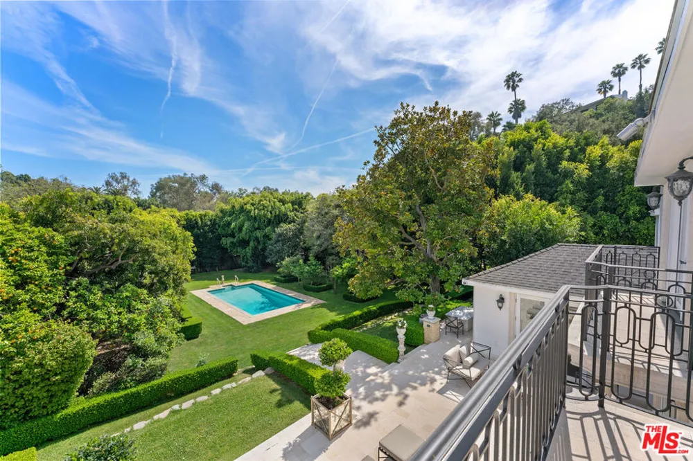 10914 Bellagio Road Los Angeles, CA 90077