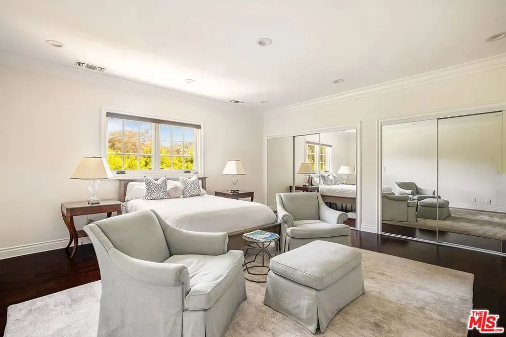 10914 Bellagio Road Los Angeles, CA 90077