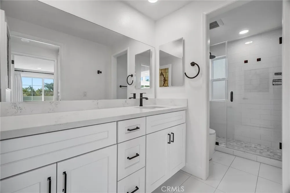575 Through #A Laguna Beach, CA 92651