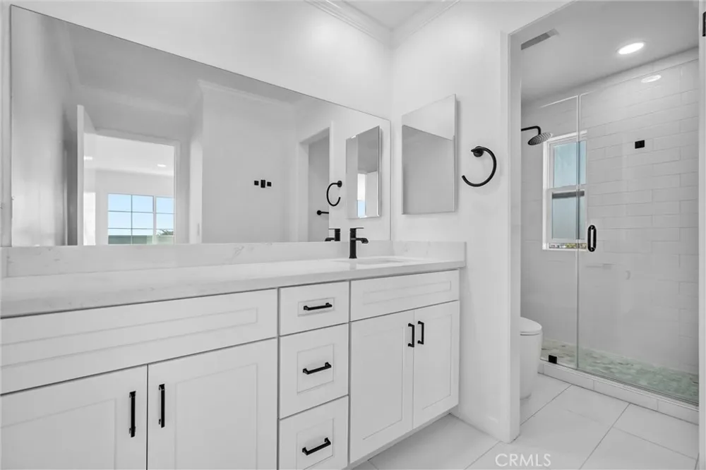 575 Through #A Laguna Beach, CA 92651