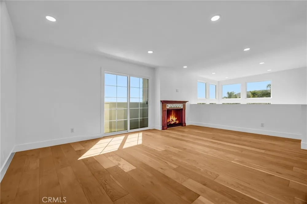 575 Through #A Laguna Beach, CA 92651