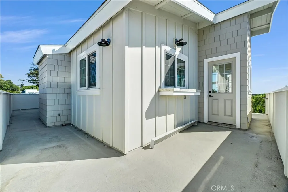575 Through #A Laguna Beach, CA 92651