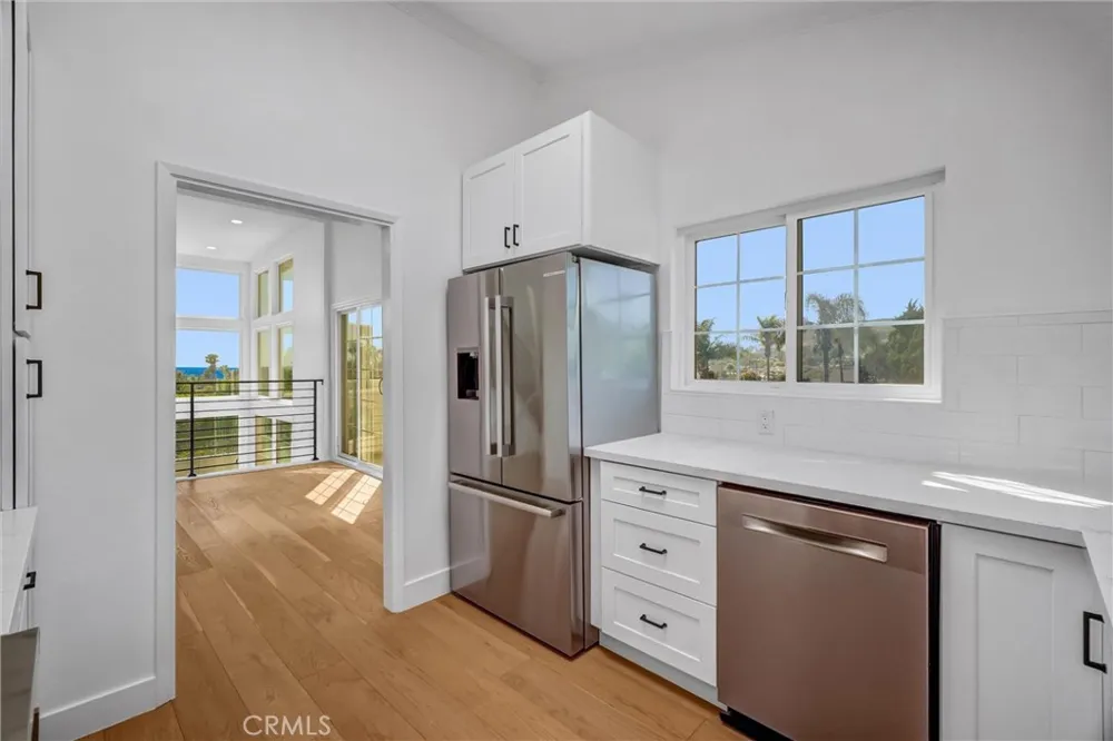 575 Through #A Laguna Beach, CA 92651