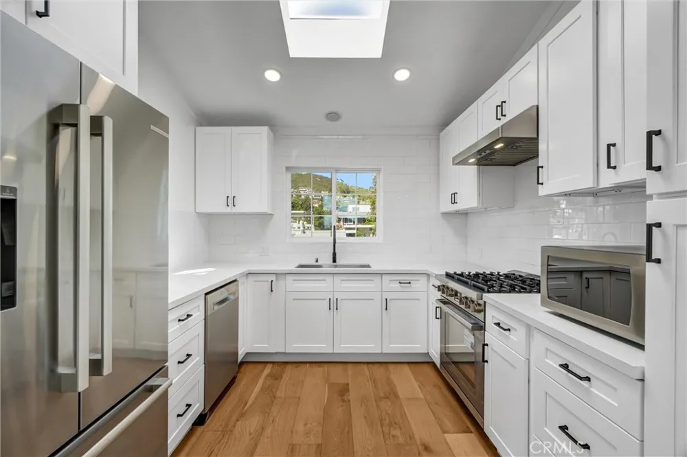575 Through #A Laguna Beach, CA 92651