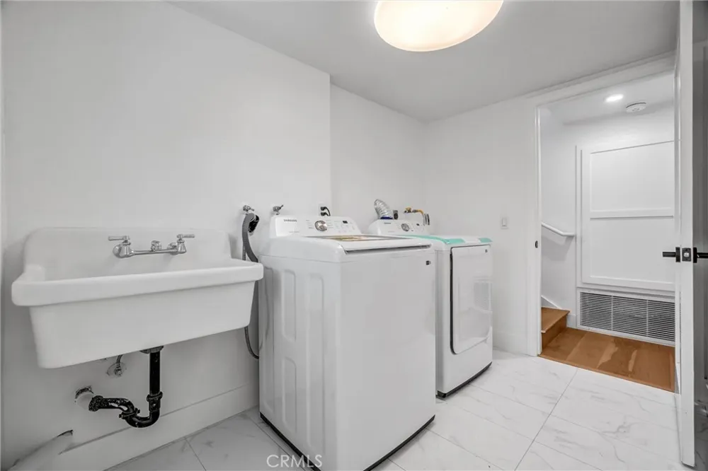 575 Through #A Laguna Beach, CA 92651